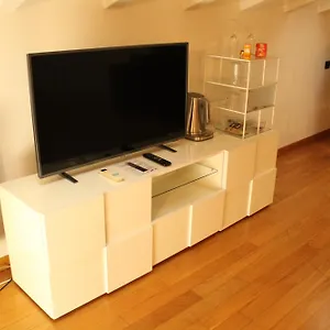 Bed & Breakfast Bb Tortona, Milan