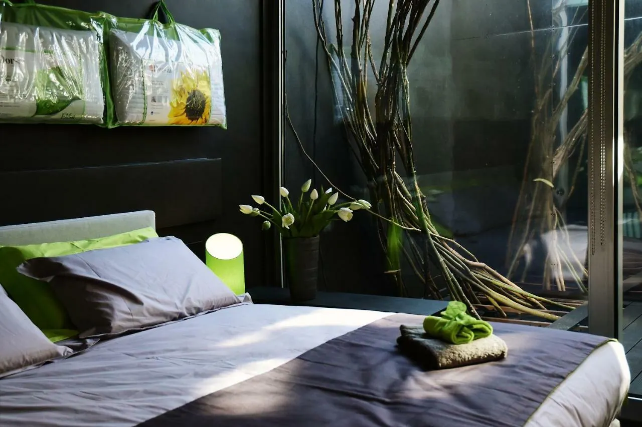 Miloft Guest Rooms And Terrace