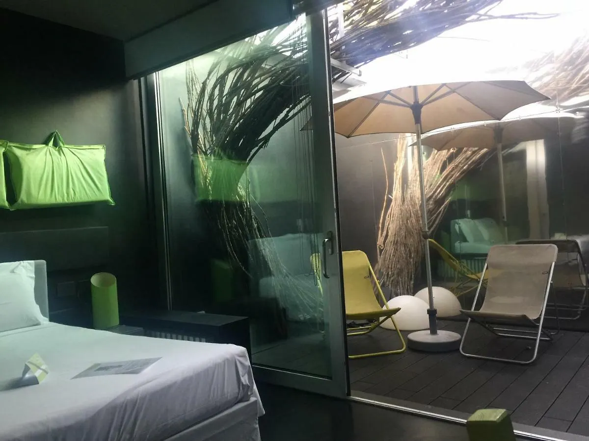 Bed & Breakfast Miloft Guest Rooms And Terrace Italy